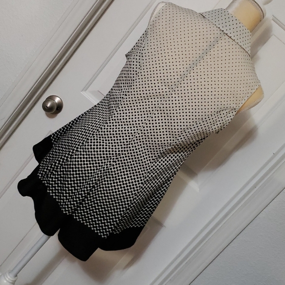 Signature Tunic - Picture 2 of 8